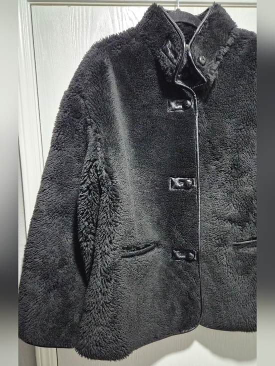 GAP Womens Nwt Recycled Black Sherpa & Vegan Leather Trim Jacket Sz L - Picture 4 of 10